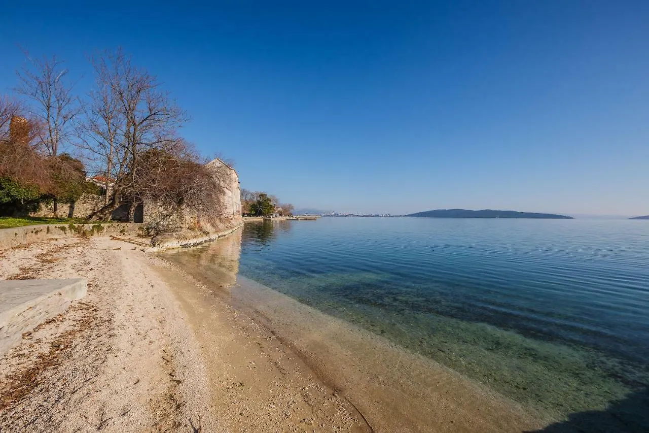 Apartment Apartman Mare Kastela
