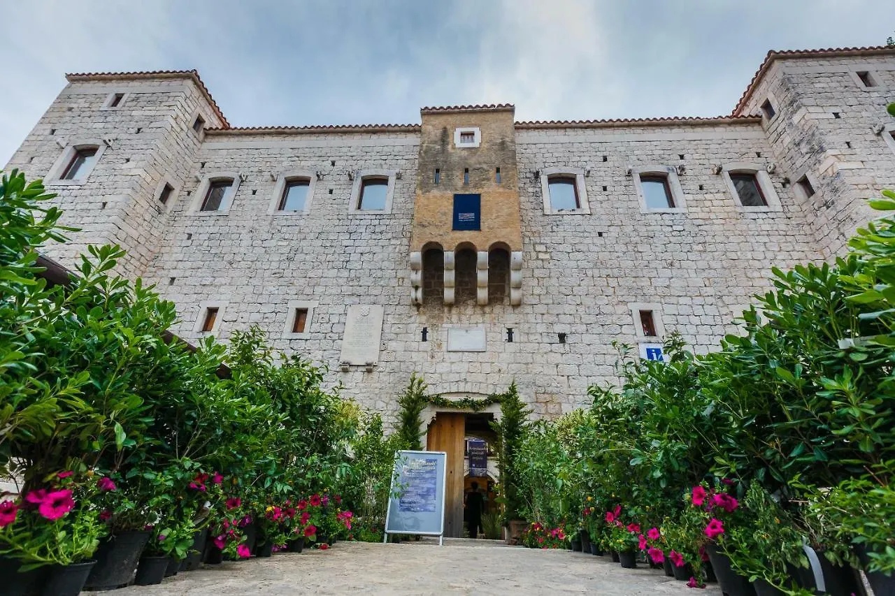 Apartman Mare Kastela 0*,