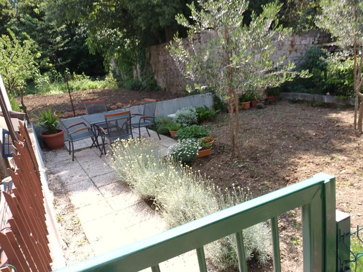 Apartament Apartman Mare Kaštela