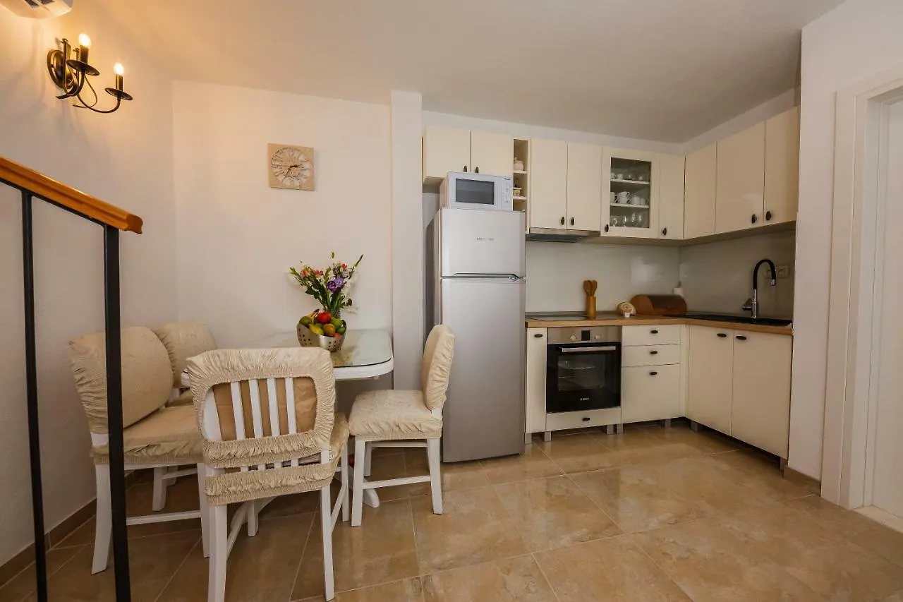 Apartman Mare Kaštela 0*,